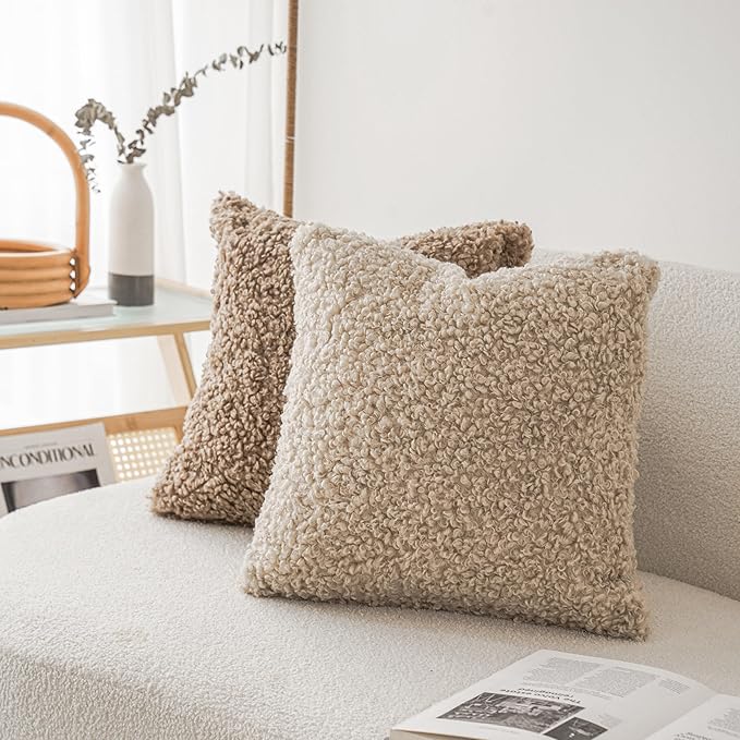 Foindtower 2 Pieces 16x16 Inch Light Khaki, Faux Fur Throw Pillow Cover Accent Sherpa Pillow Fuzzy Soft Pillowcases Sheepskin Decorative Fleece Cushion Case for Bed Couch Living Room