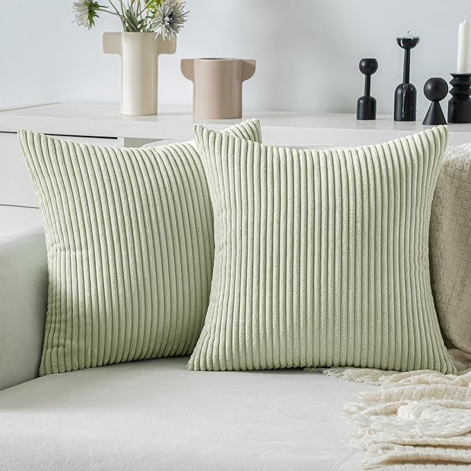 MIULEE Pack of 2 Pillow Covers Soft Soild Decorative Square Throw Pillow Covers Set Cushion Cases Pillowcases for Sofa Bedroom Car 16 x 16 Inch 40 x 40 Cm Light Green