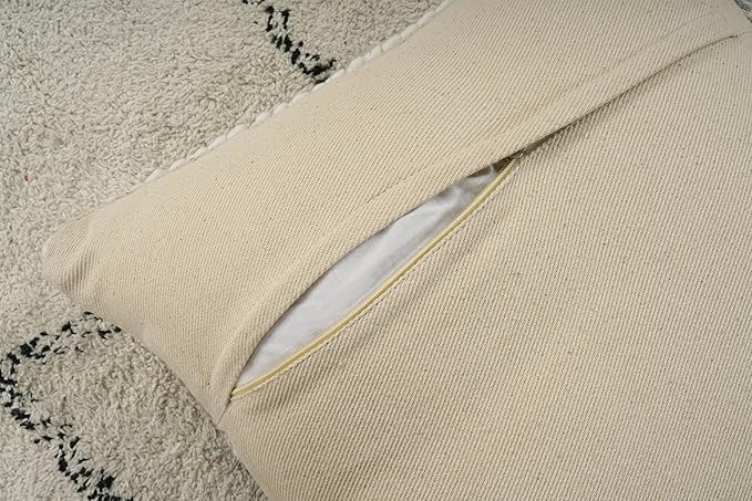GRUHUM Throw Pillow Covers 18x18-Set of 2 Boho Decorative Handwoven Fancy Tufted Cushion Case for Living Room Bedroom Sofa Couch Farmhouse Car Home Decor Cotton Comfy Square Modern 18x18 inch, White
