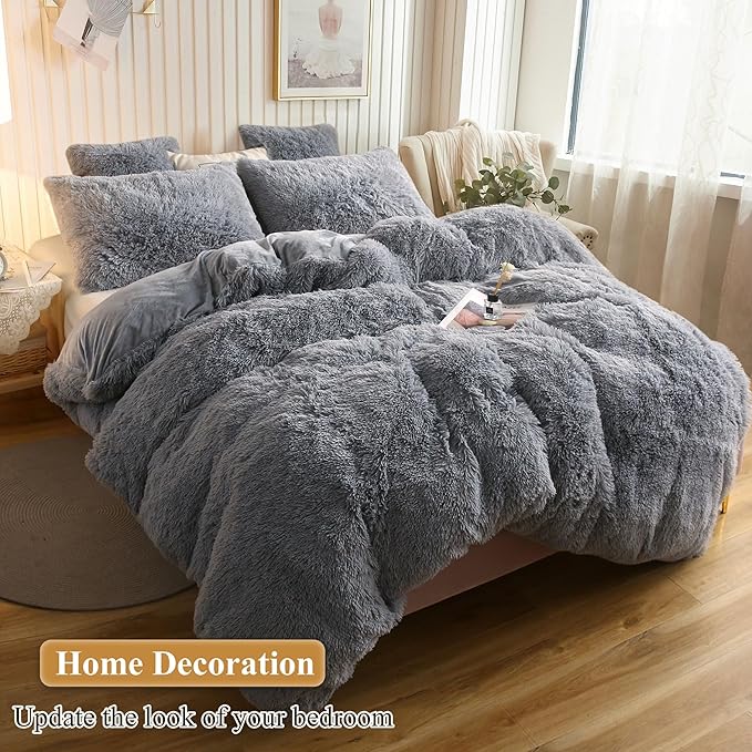 XeGe Faux Fur Throw Pillow Cases, Plush Shaggy Ultra Soft Pillow Covers, Fluffy Crystal Velvet Decorative Pillowcases, Furry Fuzzy Pillow Shams Zipper Closure, Set of 2 (Standard, Light Gray)